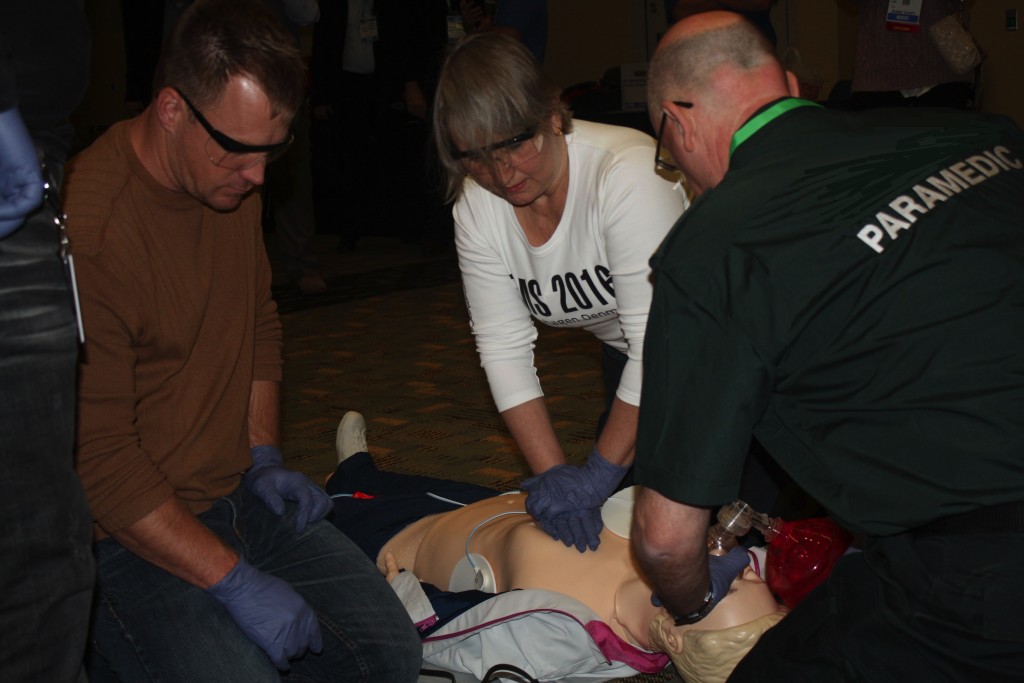 High Performance CPR training at EMS Today 2015